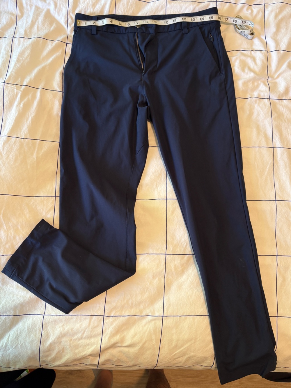 Lululemon Men's Navy  commission slim Pants
